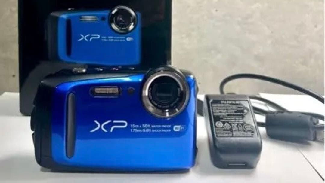FUJIFILM FINEPIX XP90ブルー防水デジカメ　超美品