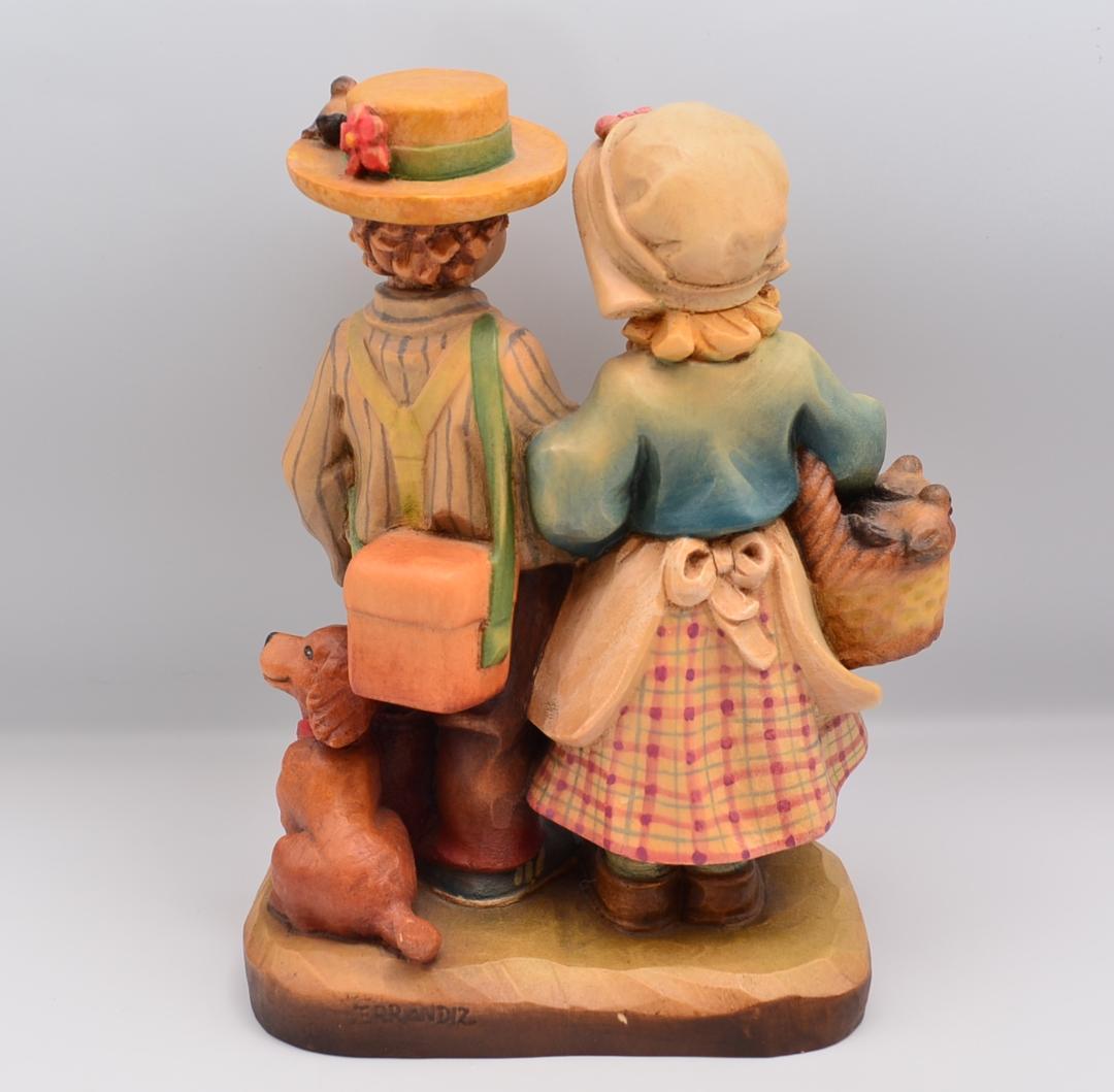 手をつなぐ二人　アンリ　ANRI　限定品　木彫り人形　イタリア　高さ20ｃｍ