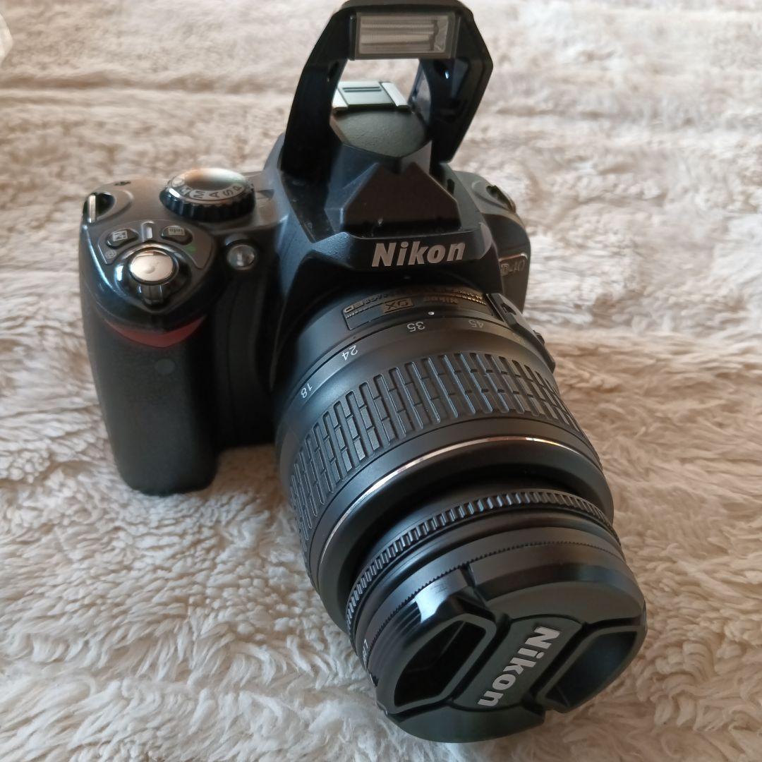 Nikon D40デジタル一眼レフ 18~55ミリ標準ズームカメラセット[美品]