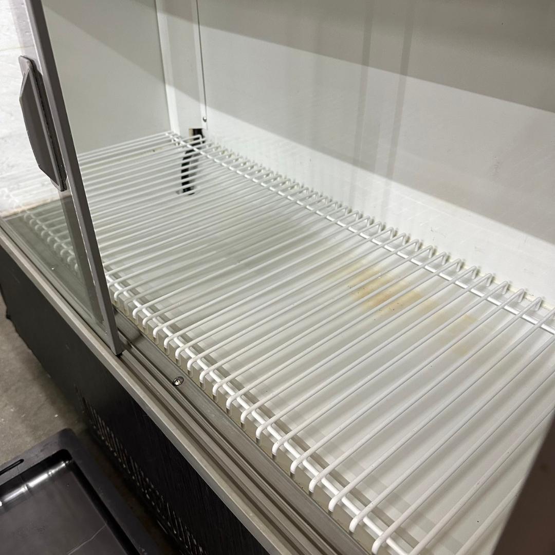 サンデン 冷蔵ショーケース MUS-U55XC 105L 100V Y0393