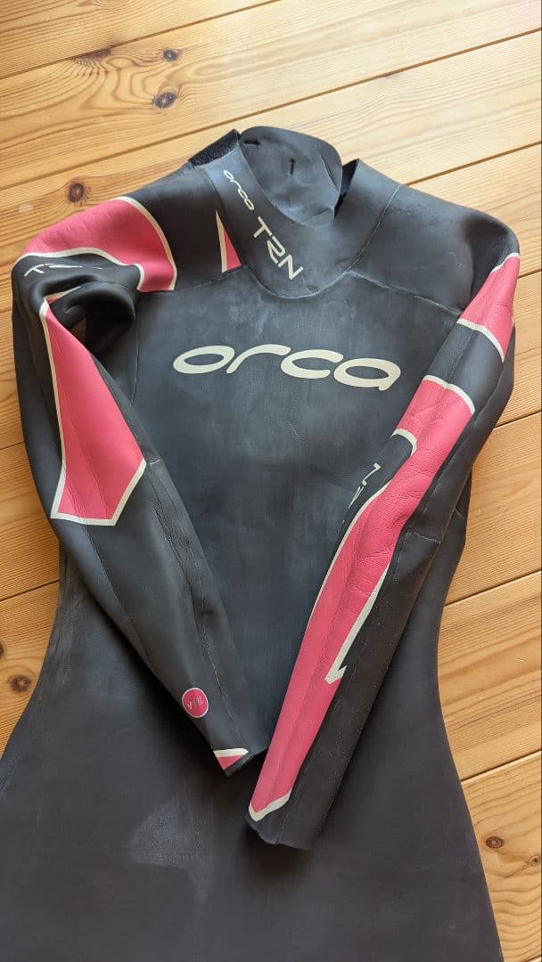 オルカorca レディースSサイズ TRN ウェットスーツ 黒/ピンク