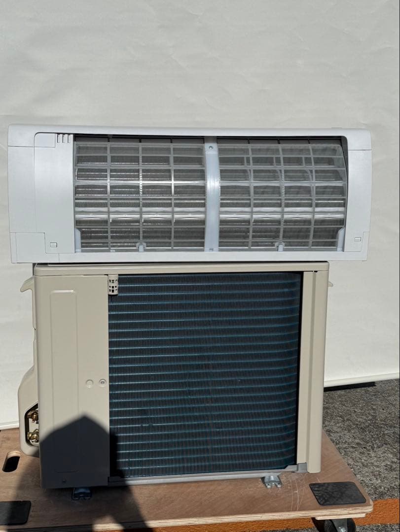 大阪府限定　取付込み　エアコン　シャープ AU-22TVE5 2025年　6畳用