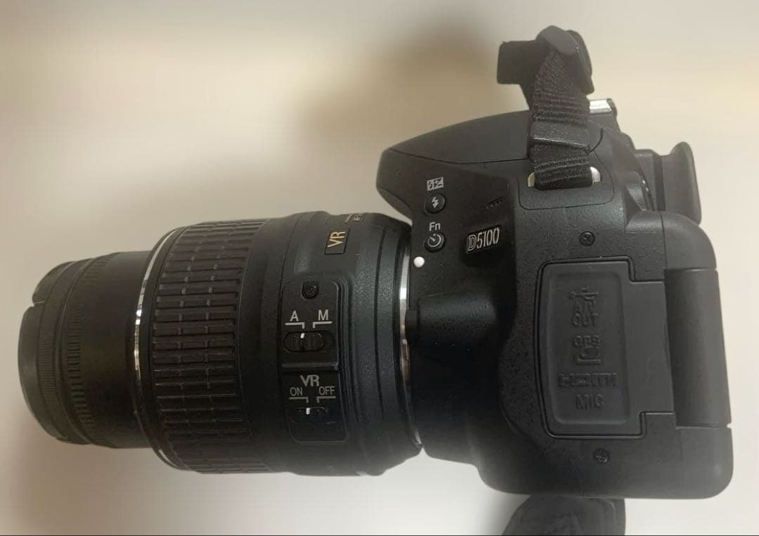 Nikon ニコン D5100 18-55 VR レンズキット　一眼レフ