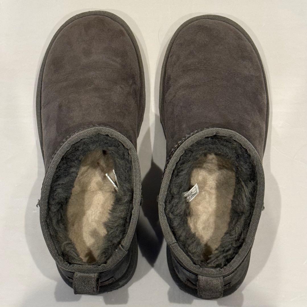 【UGG】 クラシック ウルトラミニ ムートン ブーツ 24cm グレー