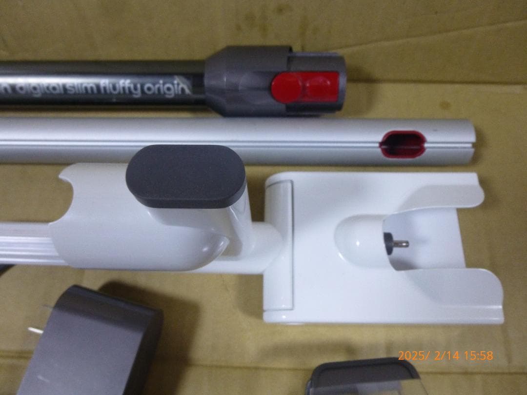 本日限り　ダイソンSV18　純正充電スタンド付き　エコモード43分　動作確認済み