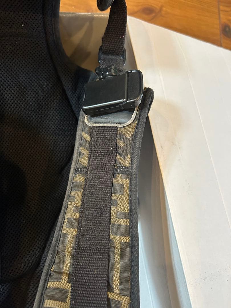 FENDI×アップリカ抱っこ紐　箱、取説付き