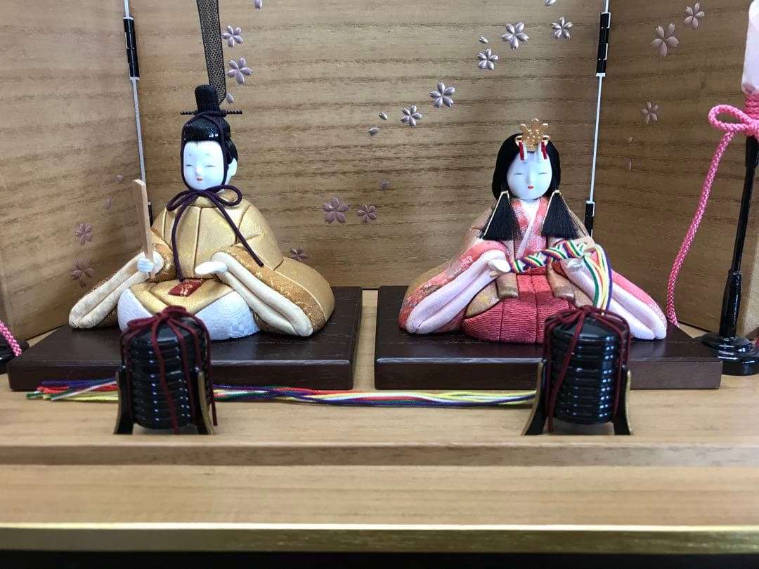 お雛様　箔一の金箔布の木目込　舞姫
