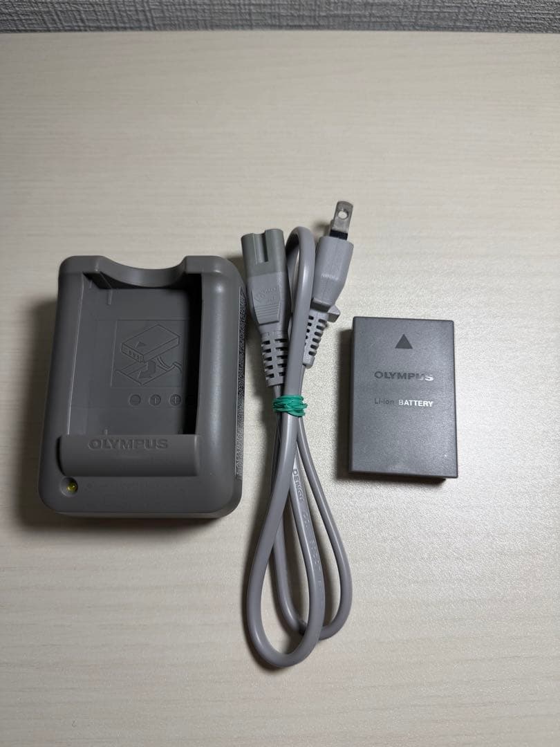 【訳あり】OLYMPUS PEN E-PL10 ブラック　レンズ2個セット