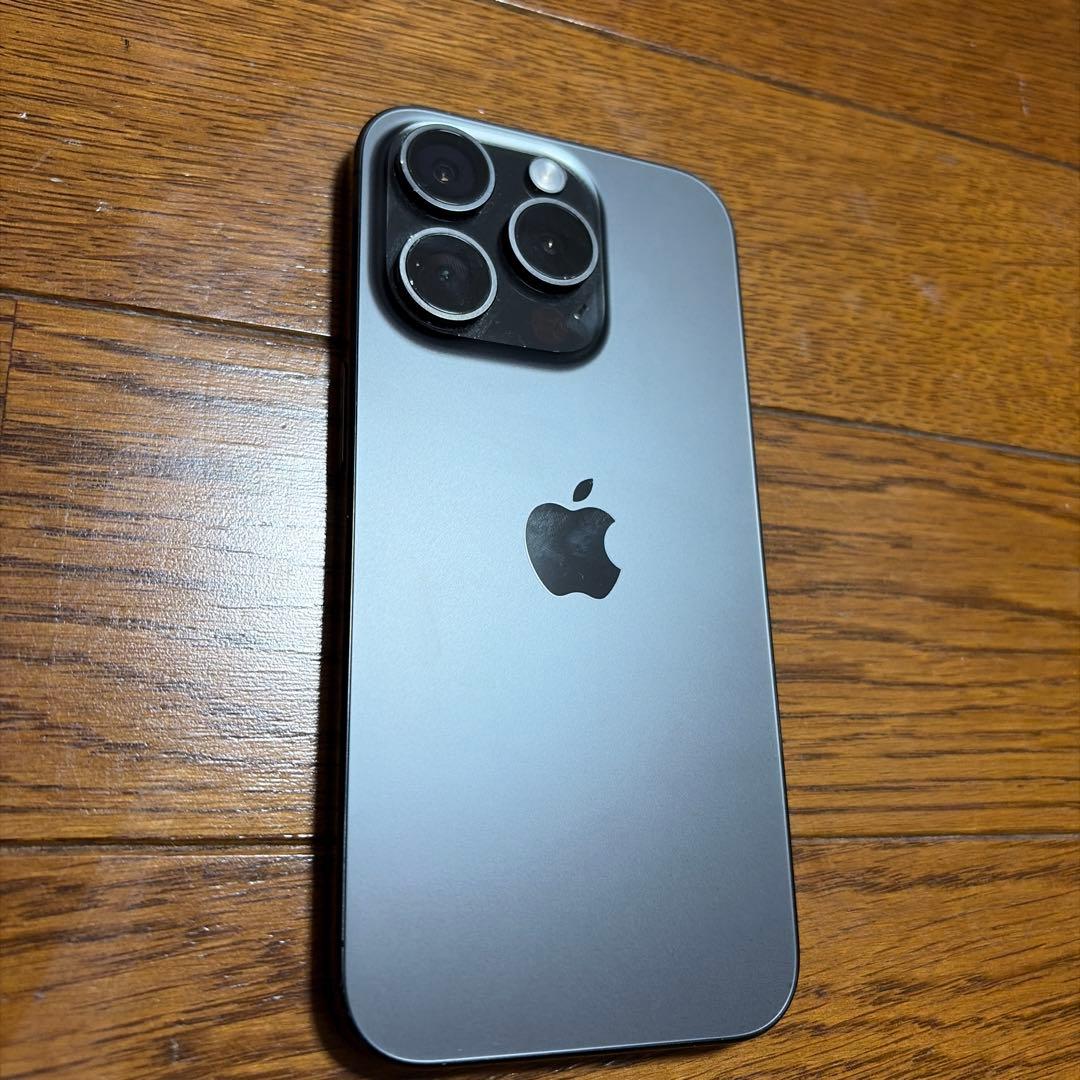 iPhone15Pro ブラックチタニウム 本体 箱付き