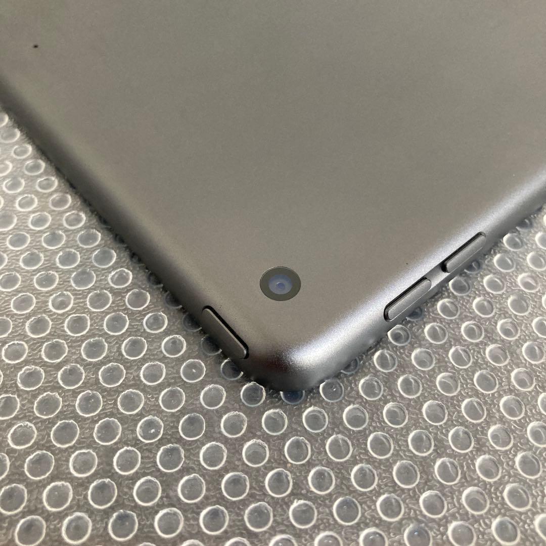 3403【早い者勝ち】iPad7 第7世代 32GB WIFIモデル☆