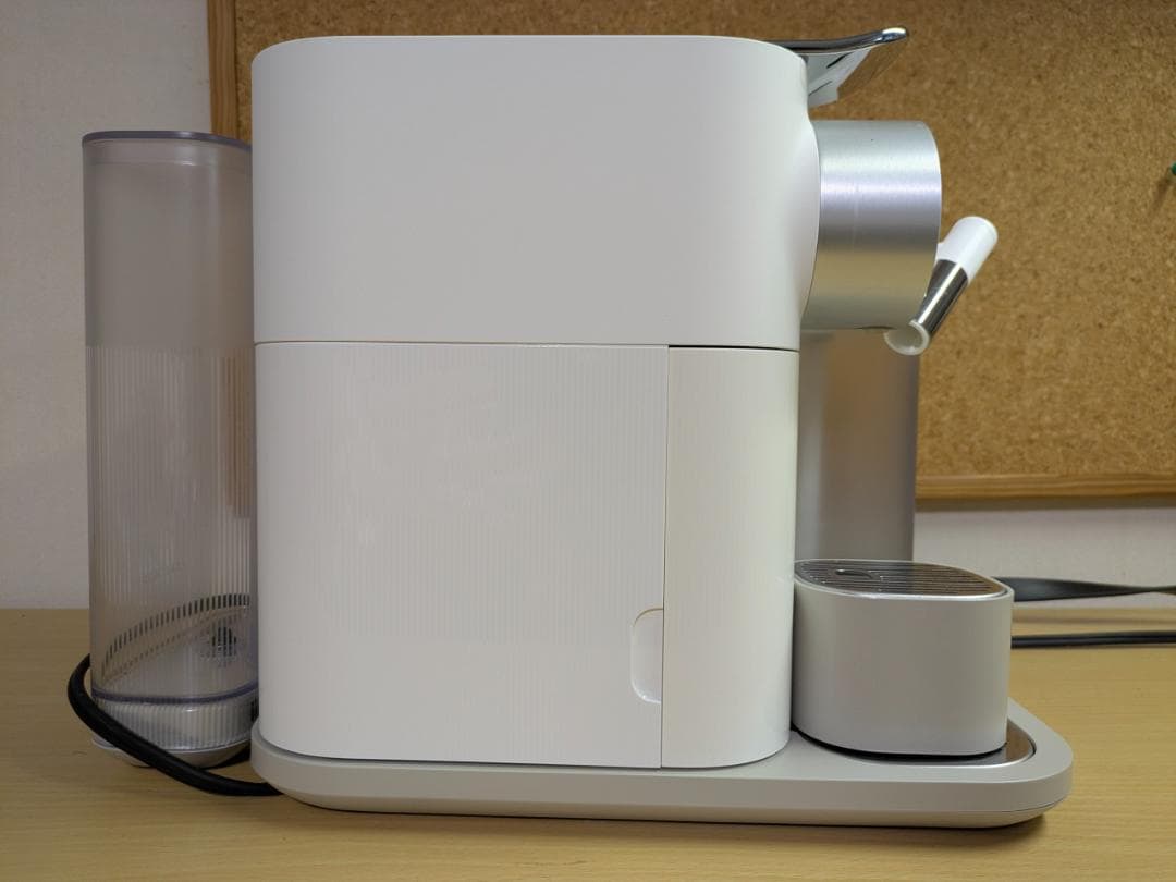 ネスプレッソ グラン ラティシマ F531 コーヒー メーカー マシン ホワイト