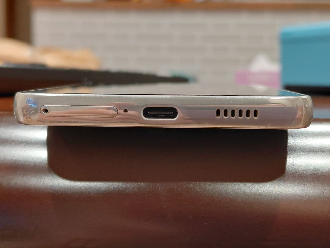 Galaxy SCG15 ホワイト 4カメラ