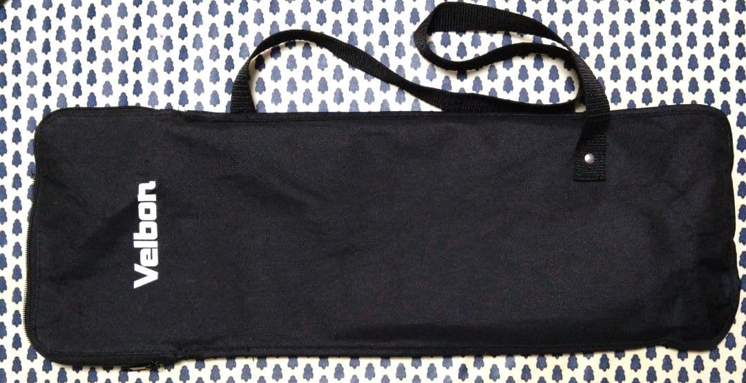 SONY HDR-PJ630V ビデオカメラ本体、バッテリー2個備品あり　三脚付