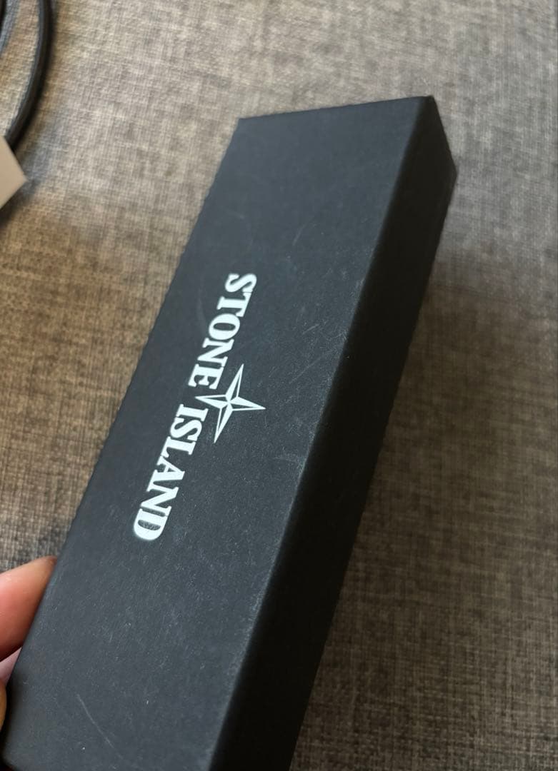 STONEマグネットバックルネックストラップ　キーリング　ブルー