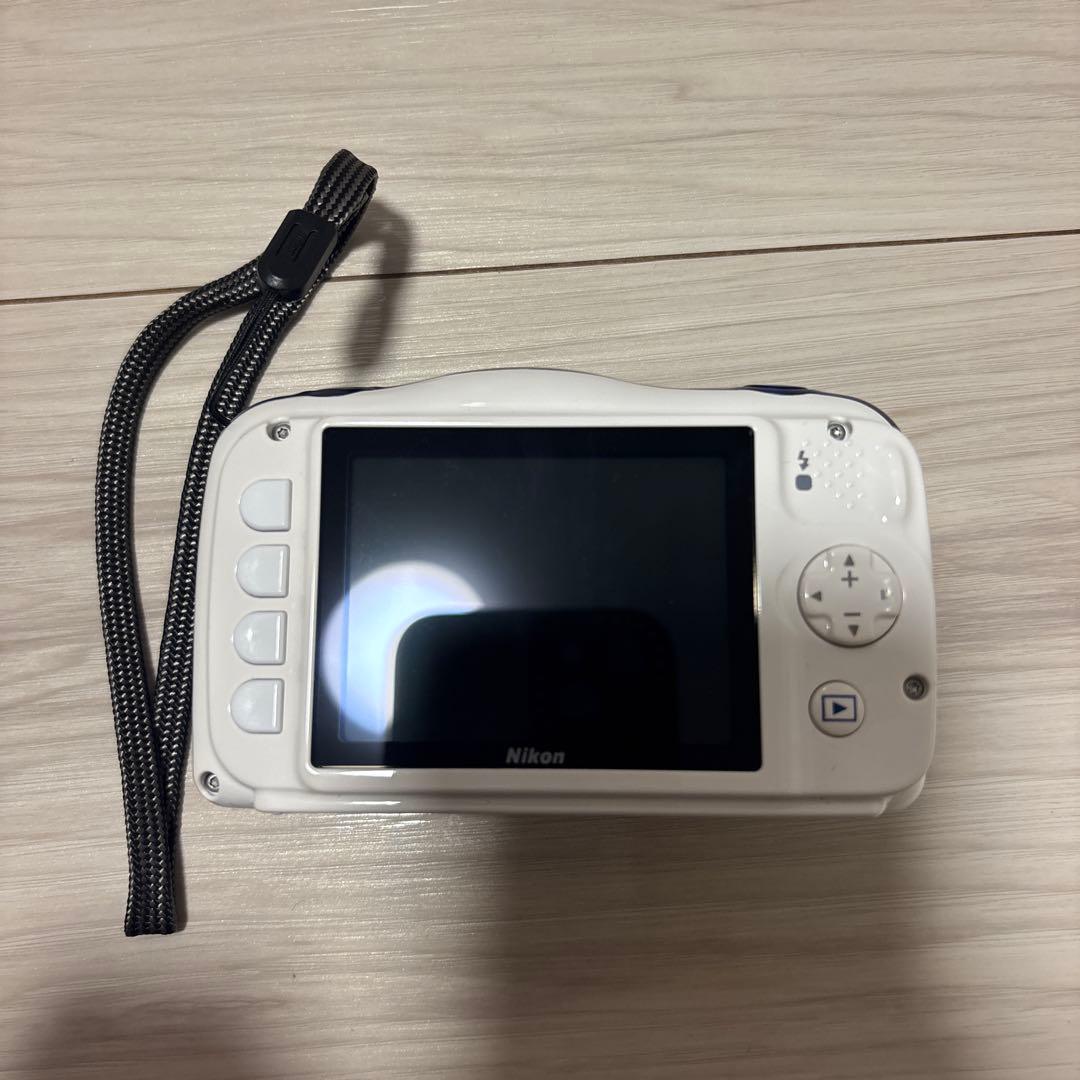 Nikon COOLPIX W100 防水デジタルカメラ