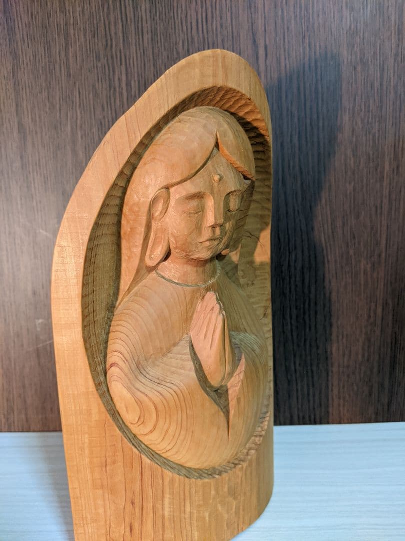 平和観音さま　完全手彫り　　　　　　　　作品番号 Aー2　4月から値上げ