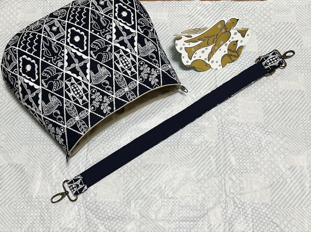 さと75 様 symphony navy コロりんショルダー