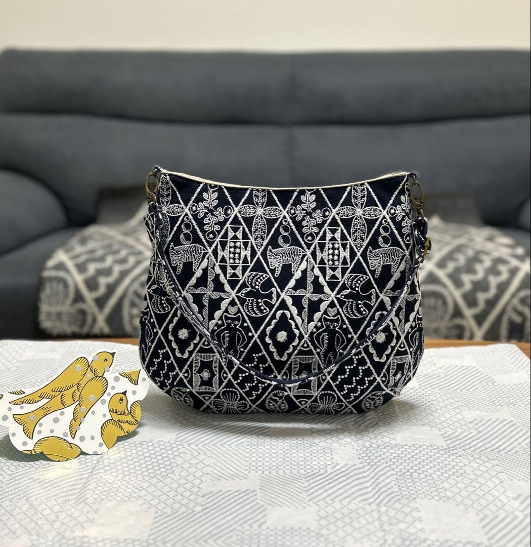 さと75 様 symphony navy コロりんショルダー