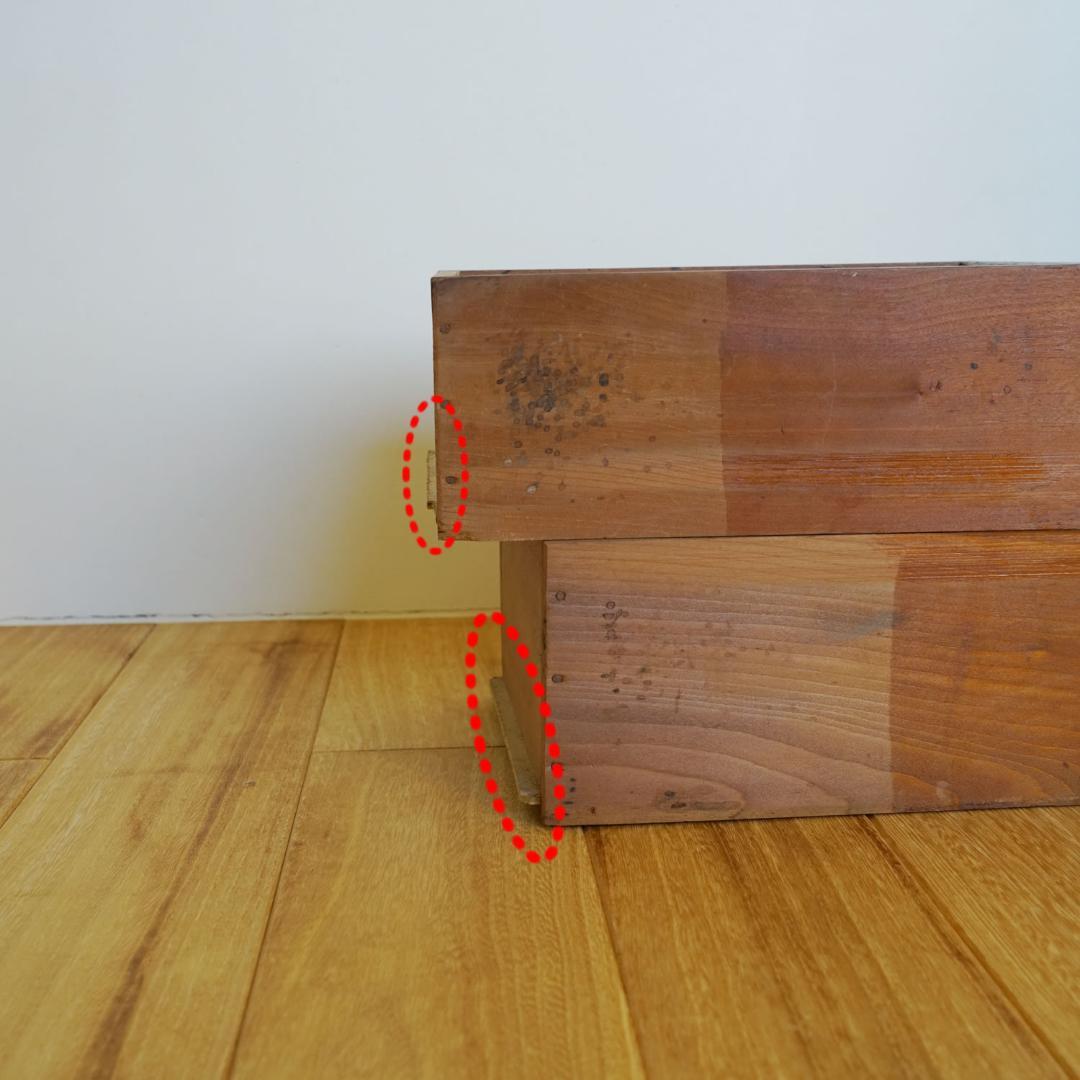 【アンティークタミゼ】オランダ　戦前アンティーク　小さめ　棚　キャビネット