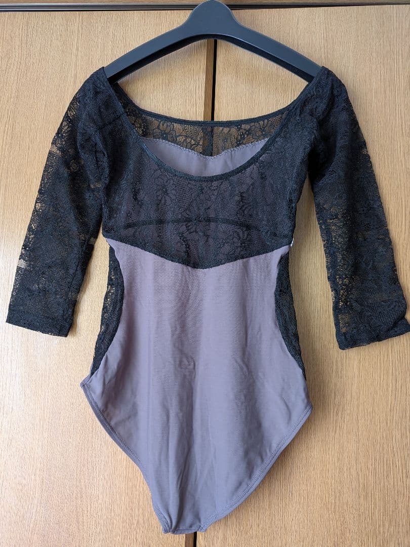 デラロミラノ　新品未使用　七分袖　 Lサイズ レオタード