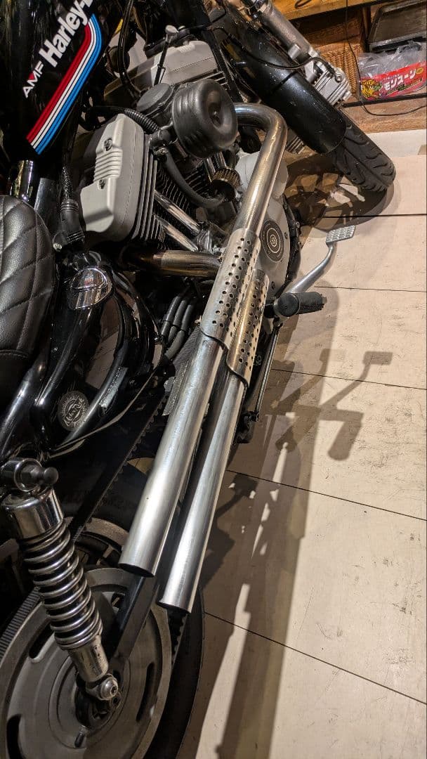 ハーレーダビッドソン　スポーツスター　ショットガンマフラー