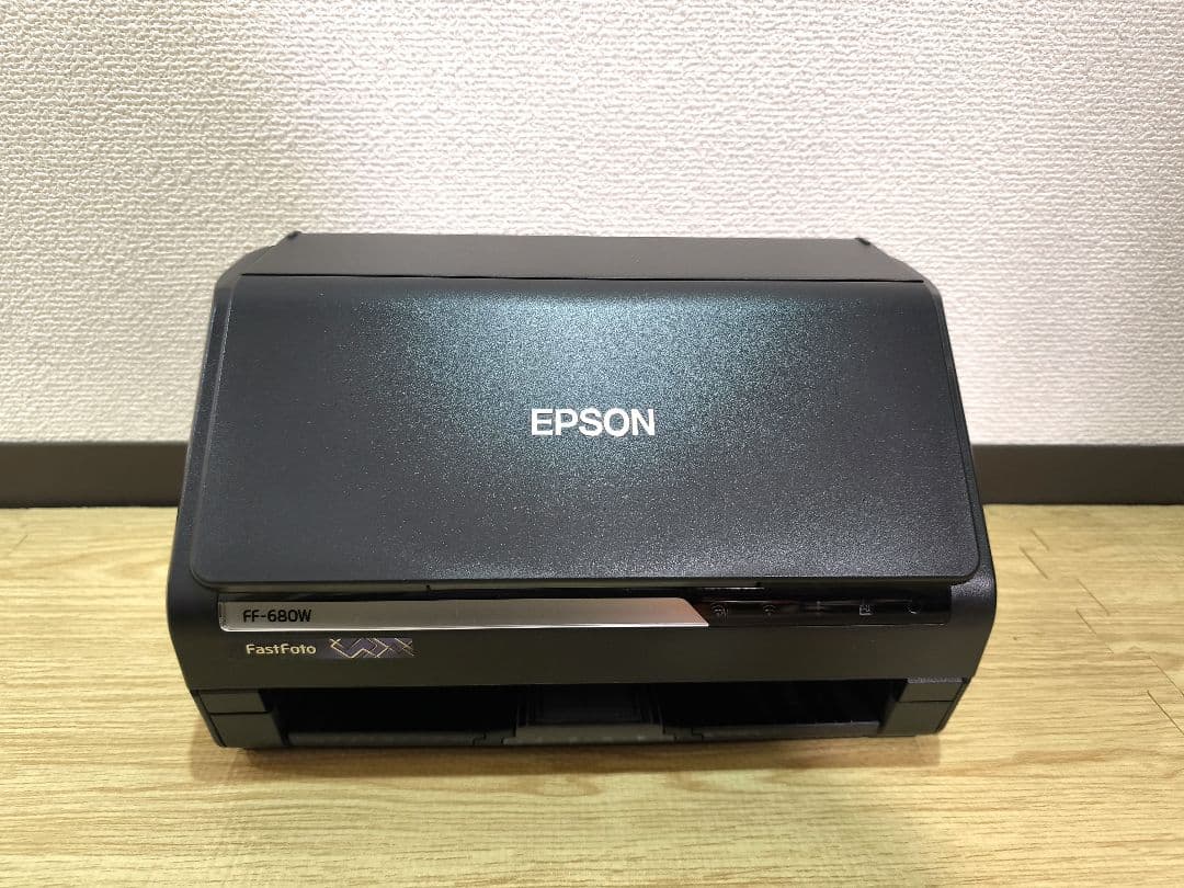 EPSON FastFoto FF-680W　A4フォト・グラフィックスキャナー