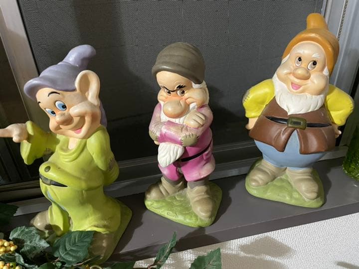 白雪姫と7人の小人　陶器　白雪姫置物