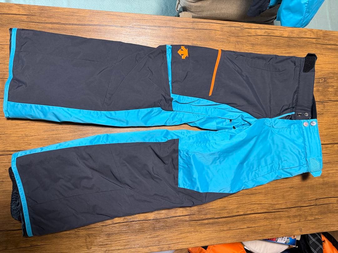 DESCENTE スキーウェア 女性用 青黒