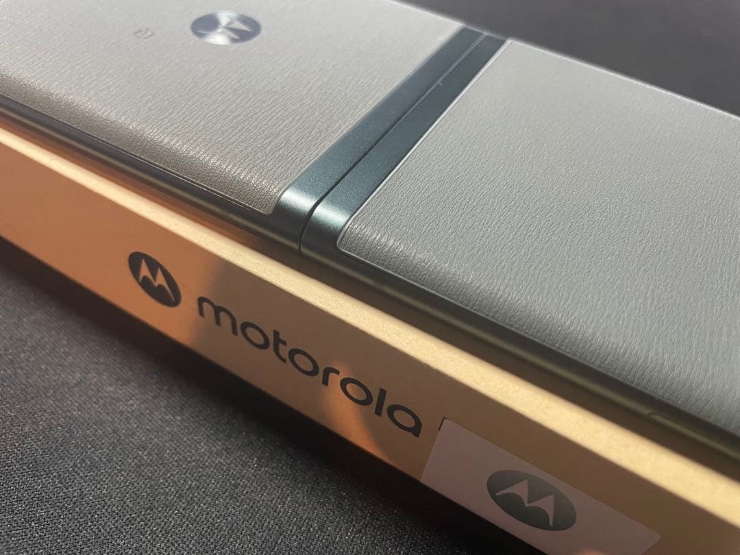 motorola razr40 セージグリーン