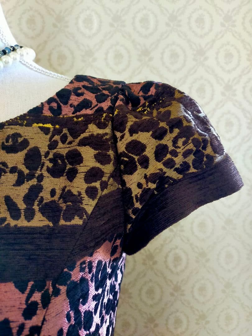 ✿超美【カタログ掲載】エムズグレイシー✿タグあり✿アニマル柄✿ラメ生地✿