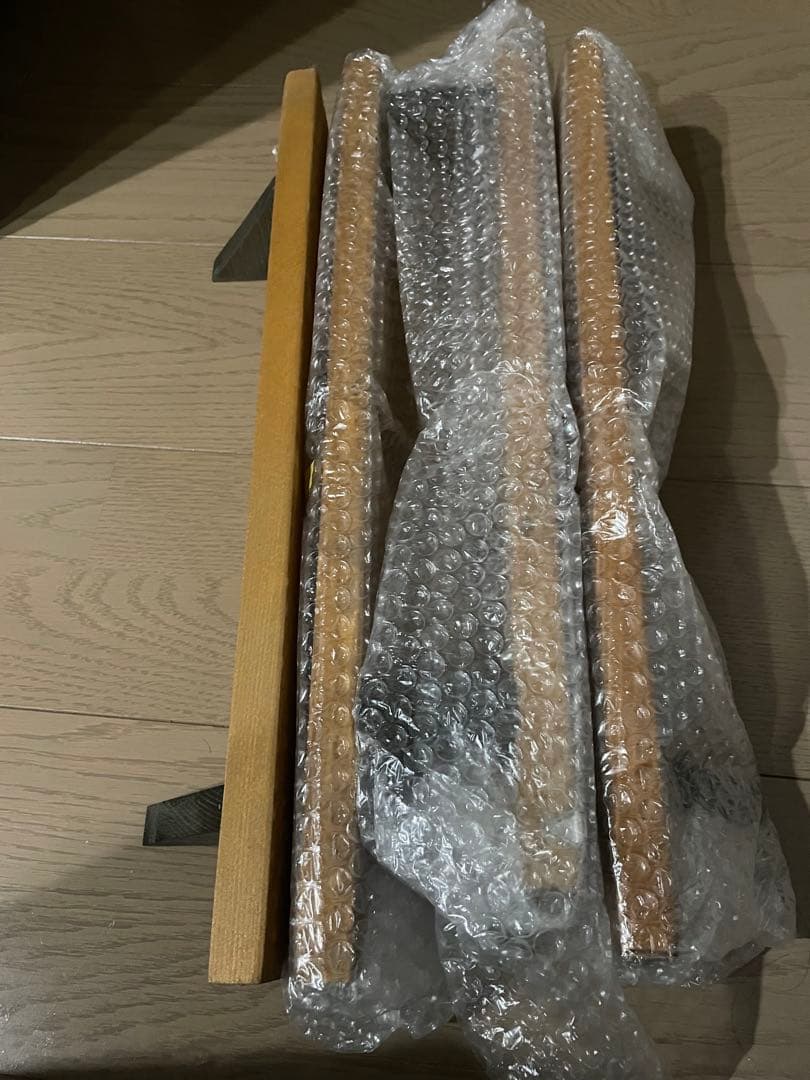 ウォールシェルフ　4本セット