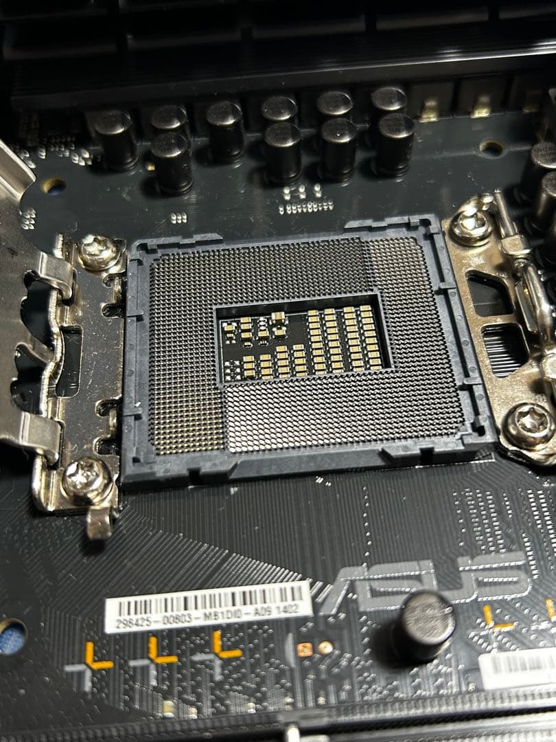 ASUS TUF Gaming B760M-PLUS D4 マザーボード