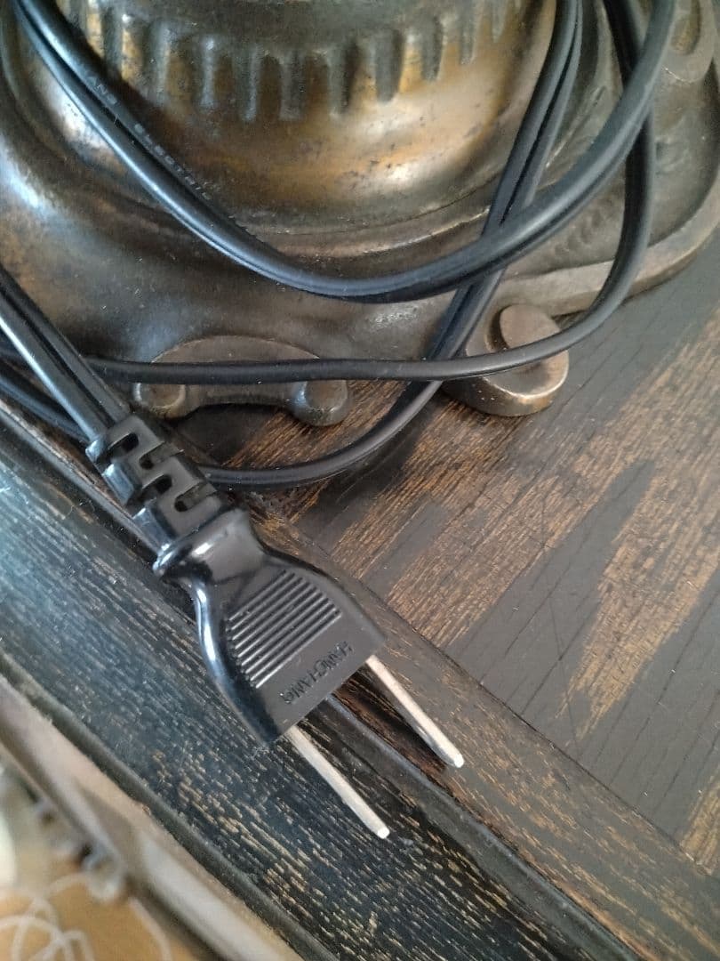 アメリカンビンテージ　レトロ　アンティーク　 ブロンズデスクライト　時計付き照明