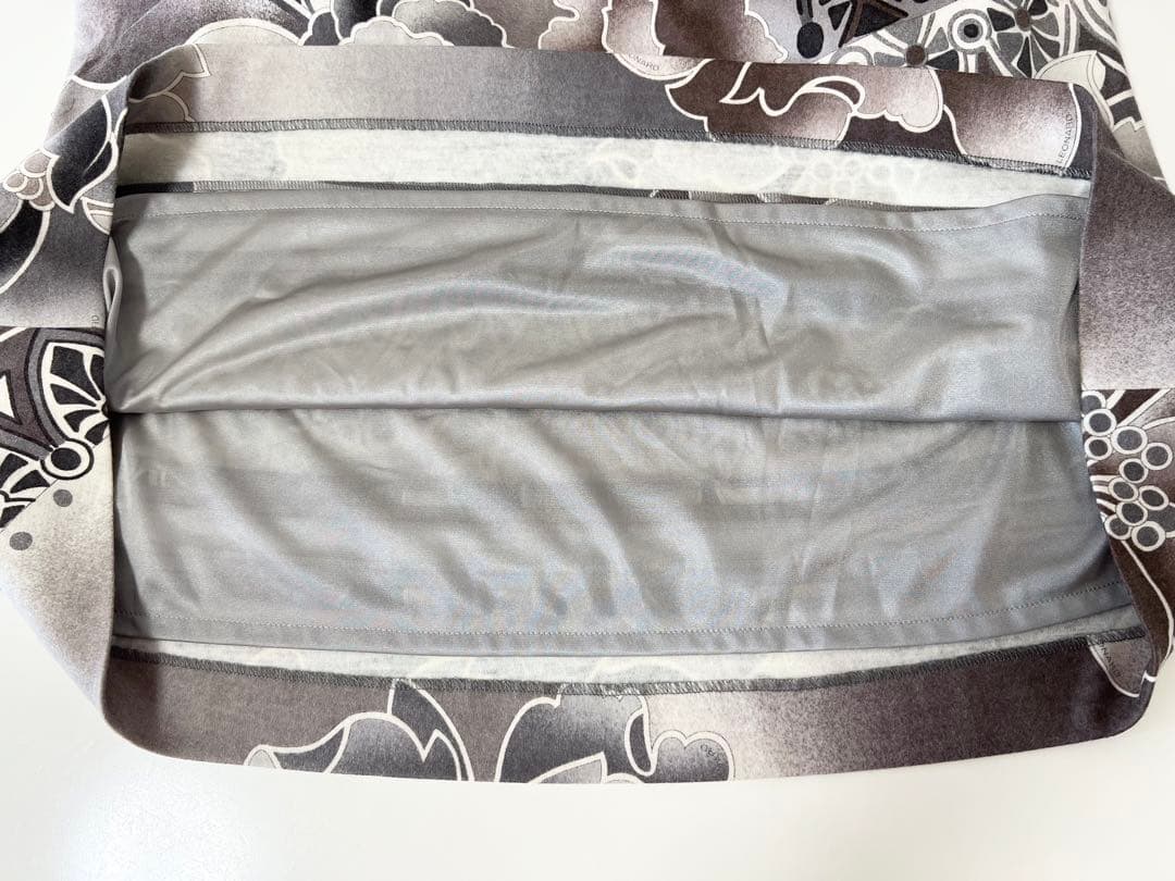 【新品タグ付】LEONARD 花柄 長袖ワンピース 42 総柄　ウール