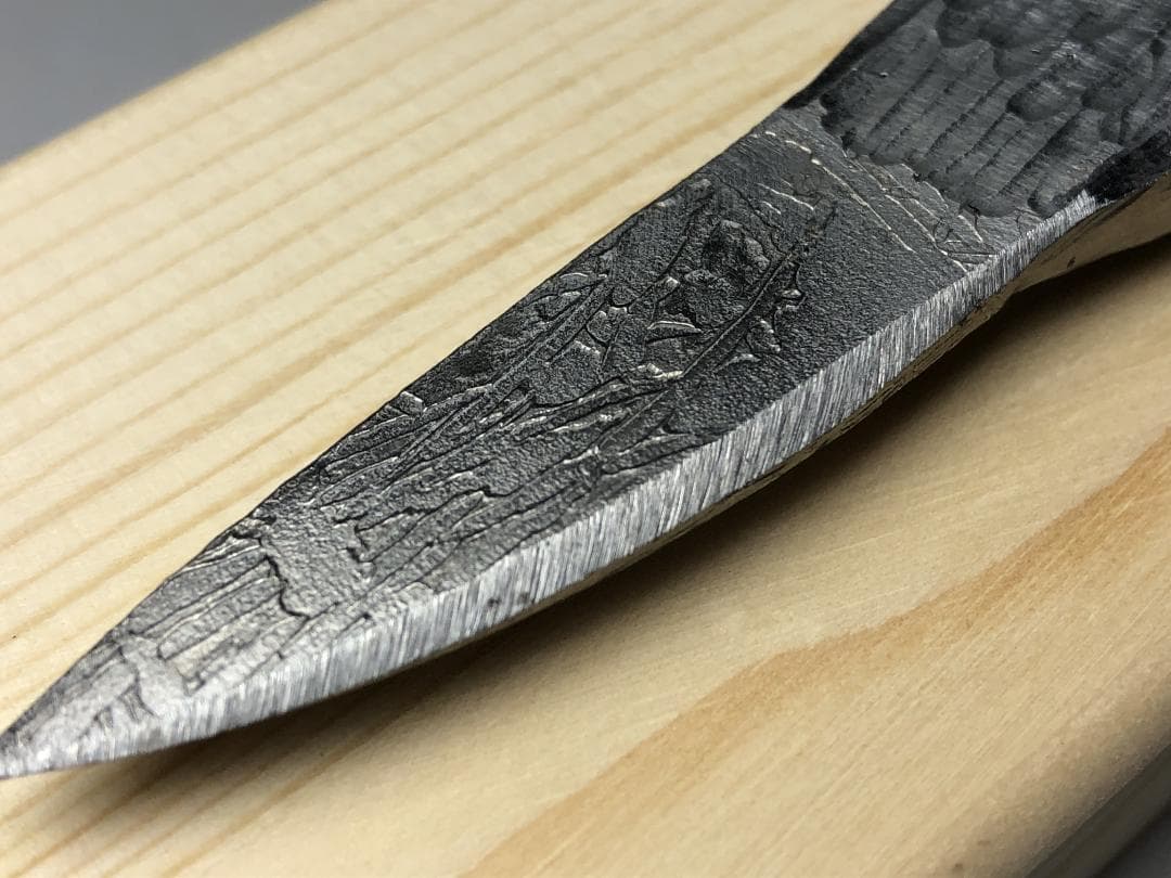 アルタイ隕石 使用 天鉄刀 刀型オブジェ・一点物 170g 共箱