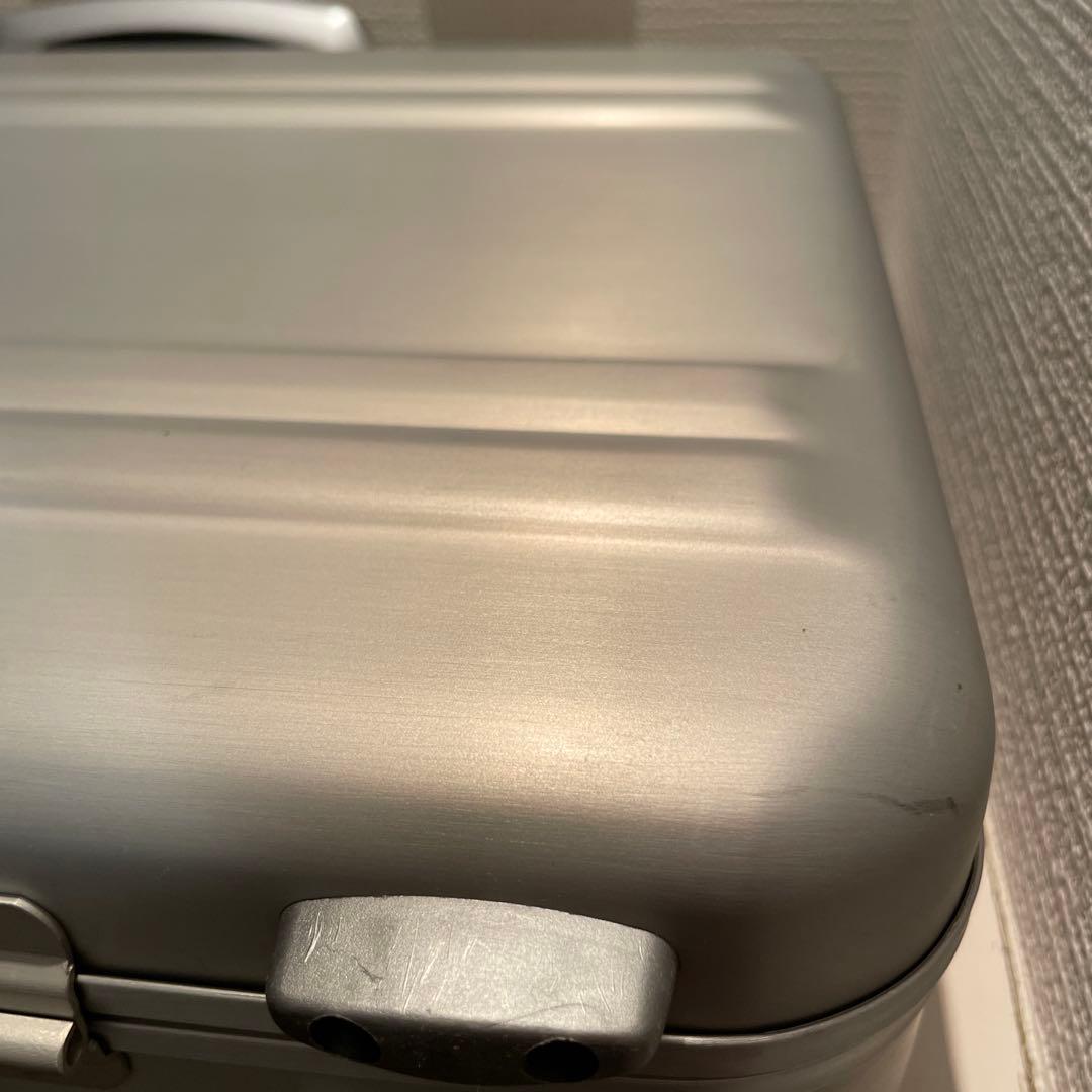 ZERO/ゼロハリバートン/アタッシュケース/美品/リモア/ジェラルミン