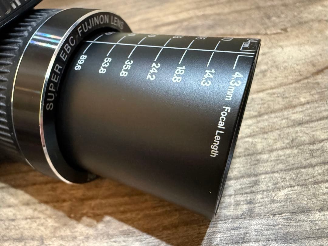 デジタルカメラ FUJIFILM FINEPIX S3200