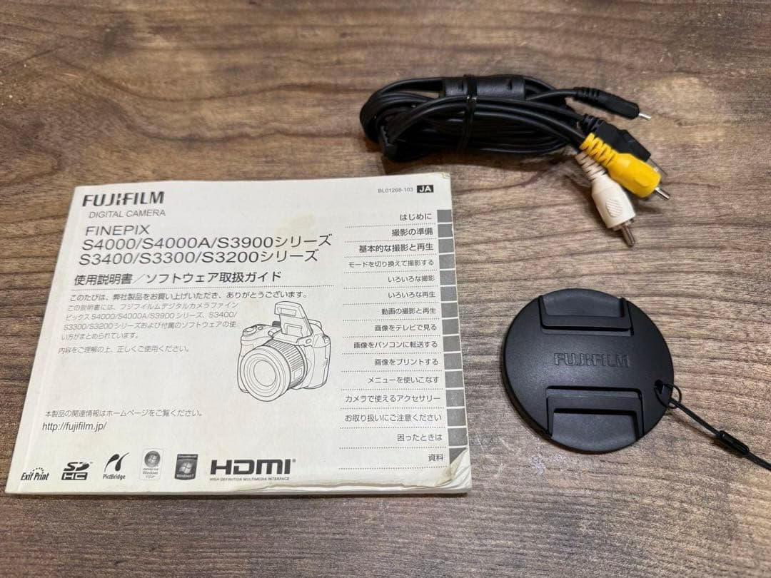 デジタルカメラ FUJIFILM FINEPIX S3200