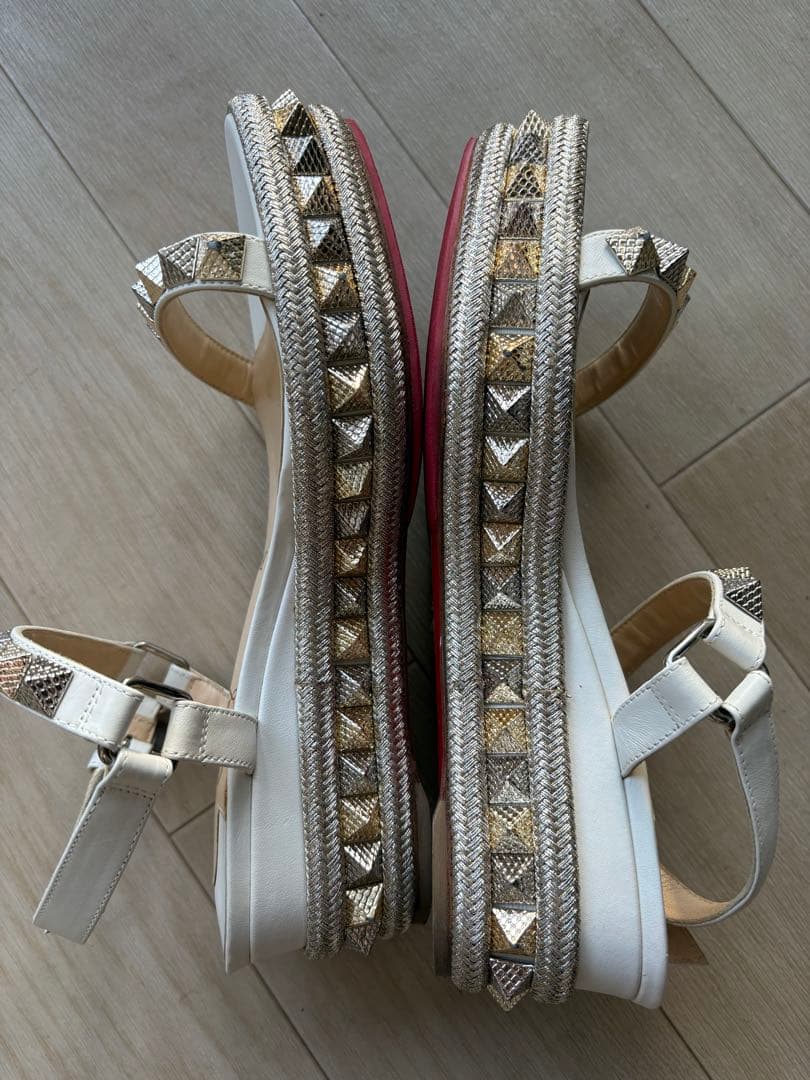 クリスチャンルブタン　サンダル