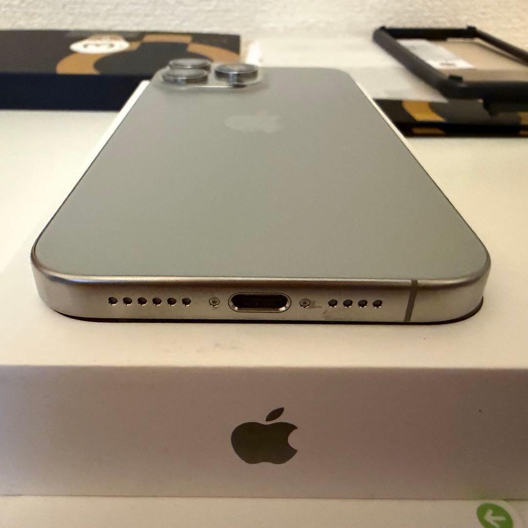 Apple iPhone 15 Pro Max 512GB ナチュラルチタニウム