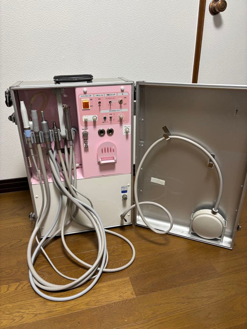 かれんET 歯科ポータブルユニット（訪問歯科用）
