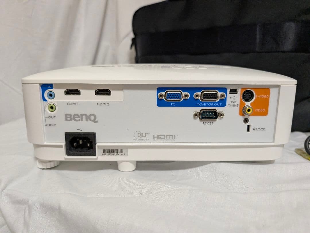 【美品】BENQ MW612 プロジェクター4000lm の会議室用　箱無し