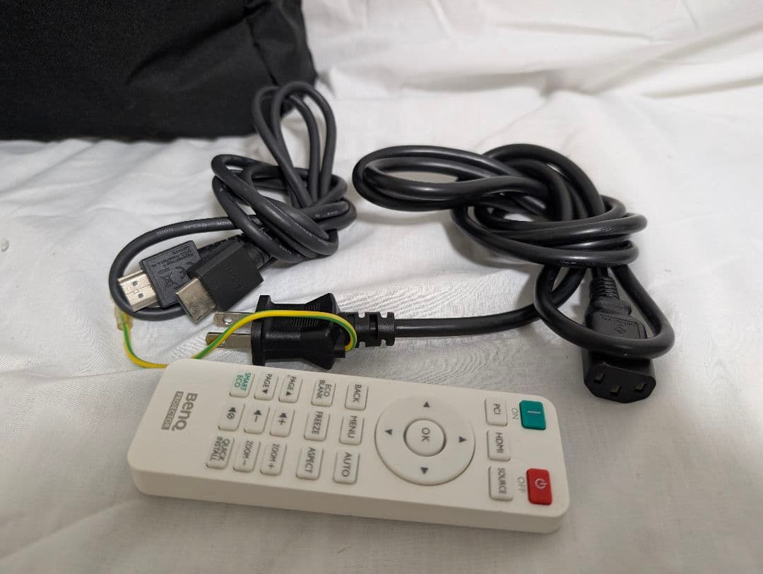 【美品】BENQ MW612 プロジェクター4000lm の会議室用　箱無し