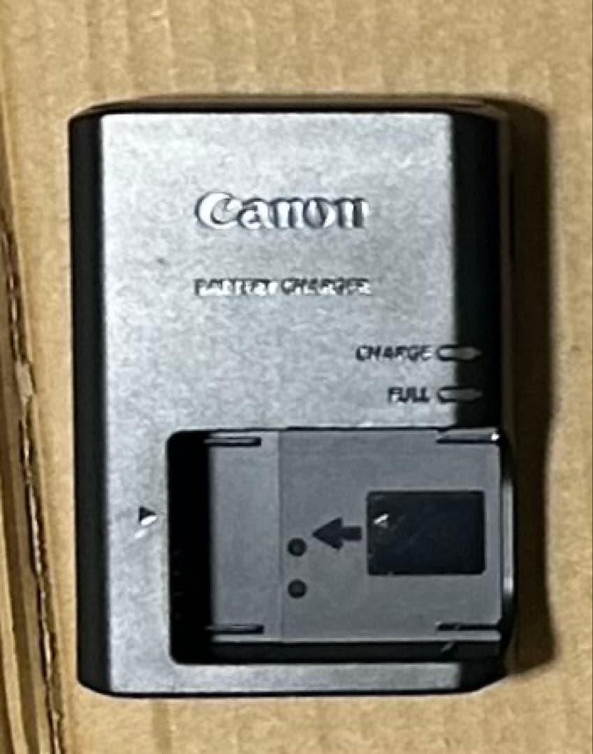【動作確認済】【レンズ×2】Canon EOSM100 フェイスジャケット付