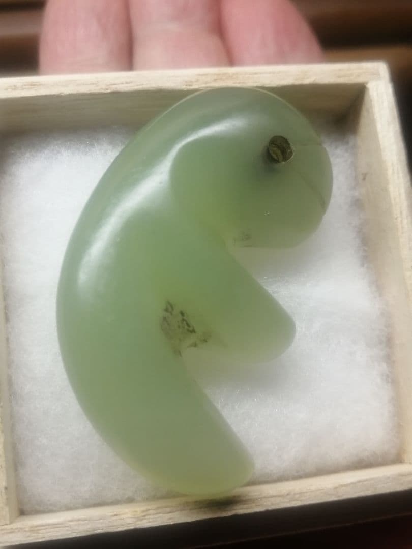 ★古墳期『糸魚川翡翠勾玉』出土品　5.50cm　『超琅玕翡翠』本物。儀式勾玉です