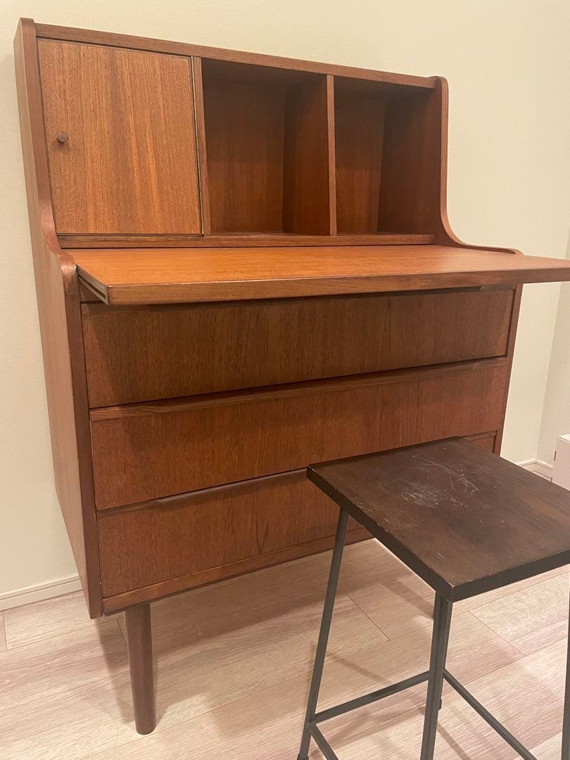 rii　lewis デンマーク　ライティングビューロー