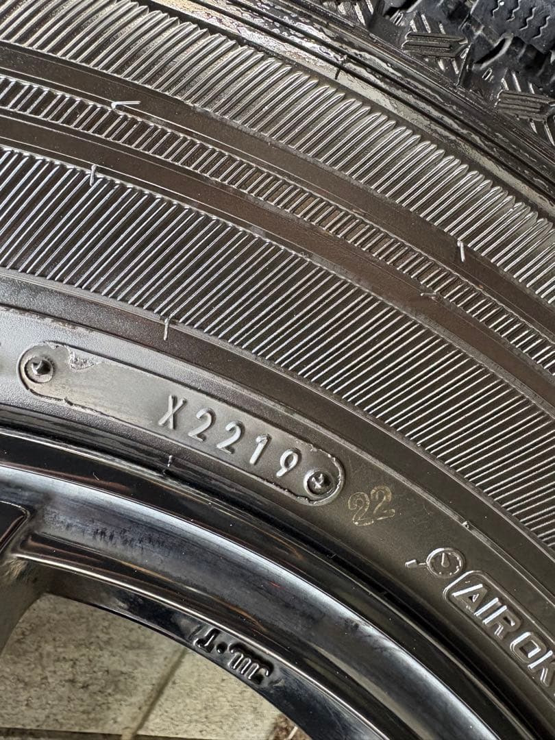 ハイエース　スタッドレスタイヤ ホイールセット