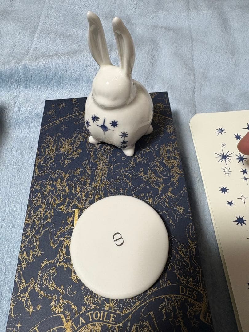 Dior 星柄ウサギの置物 陶器 お香