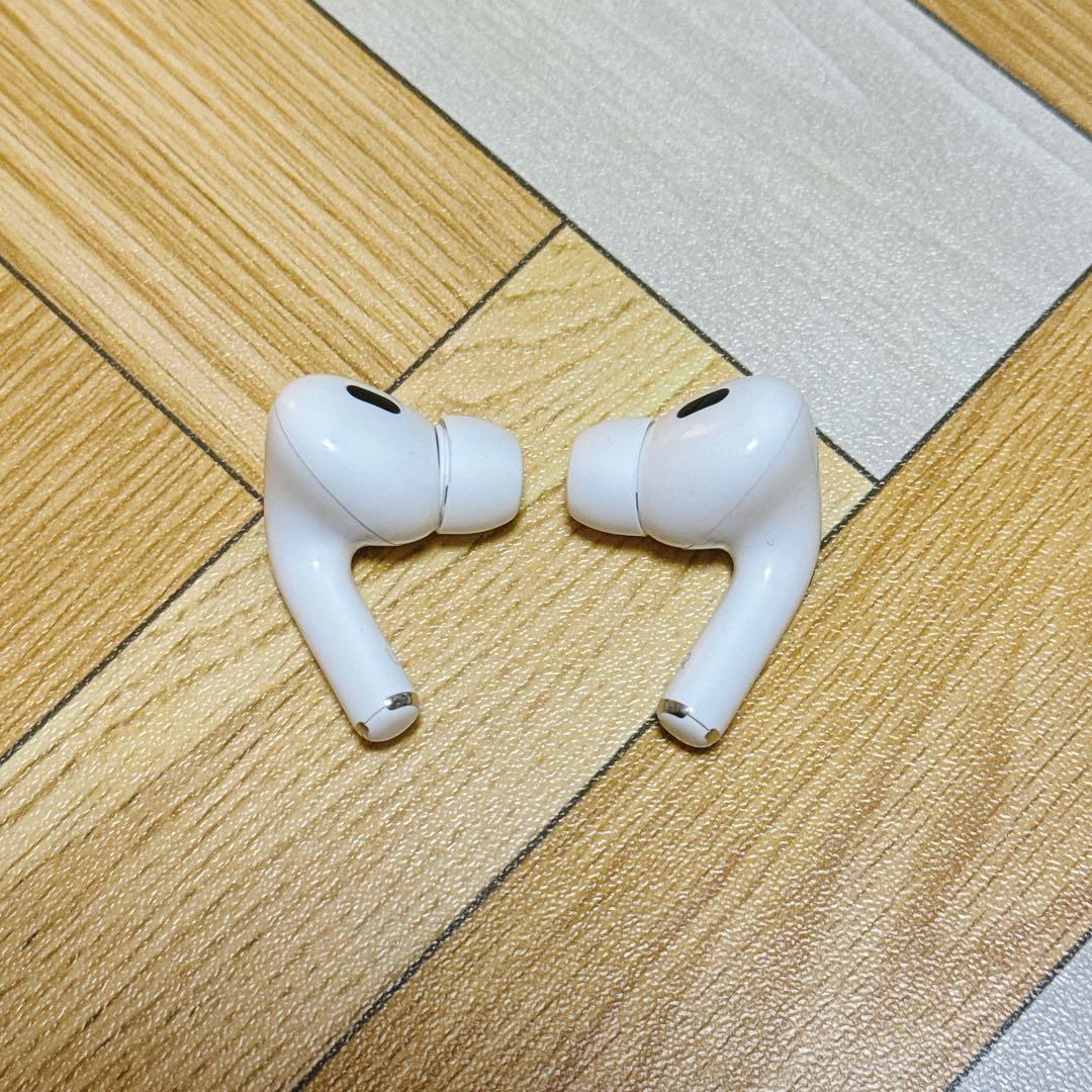 S*l様 AirPods Pro（第2世代）MQD83J/A 2022年モデル
