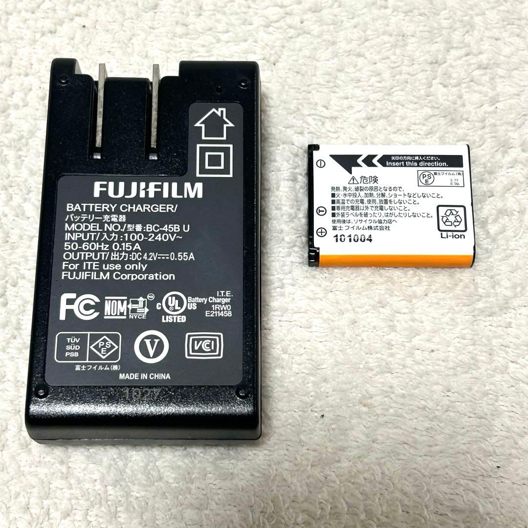 【美品 動作OK やや訳アリ】富士フイルム FinePix JX200 シルバー